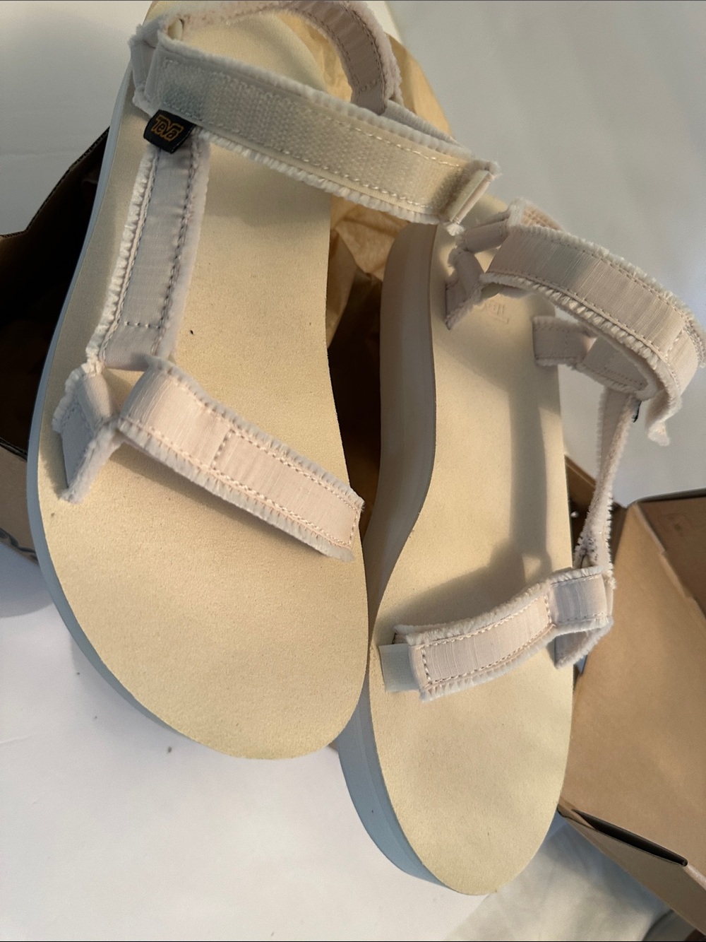 Teva ‘canvas’/off-white midform universal  Strap Sandals sz 10